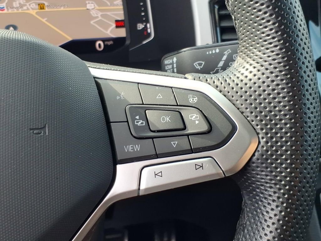 Used 2023 Volkswagen Atlas SEL R-Line AWD/4WD image 25
