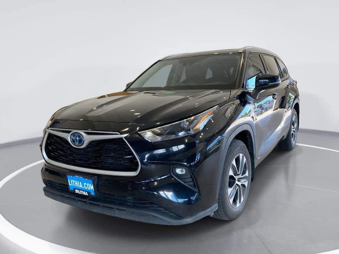 Used 2022 Toyota Highlander XLE