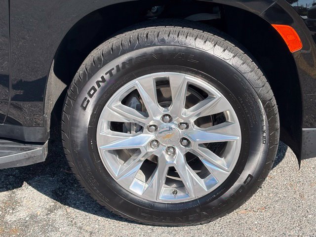 Used 2024 Chevrolet Tahoe Premier w/ Premium Package AWD/4WD image 11