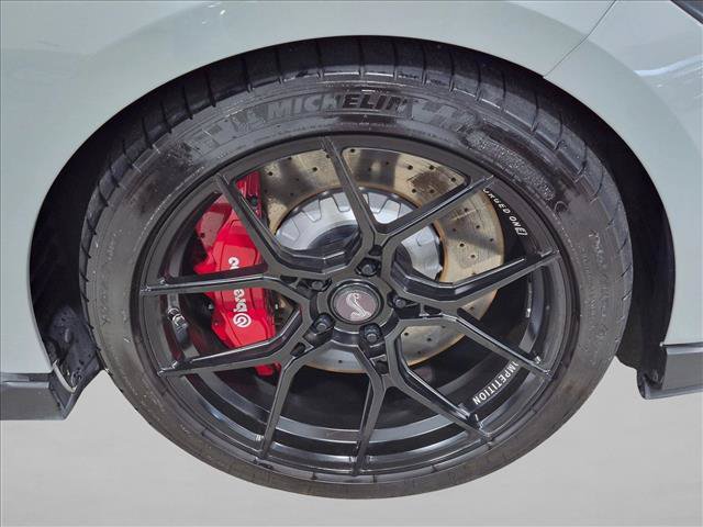 Used 2017 Ford Mustang Shelby GT350 RWD image 23