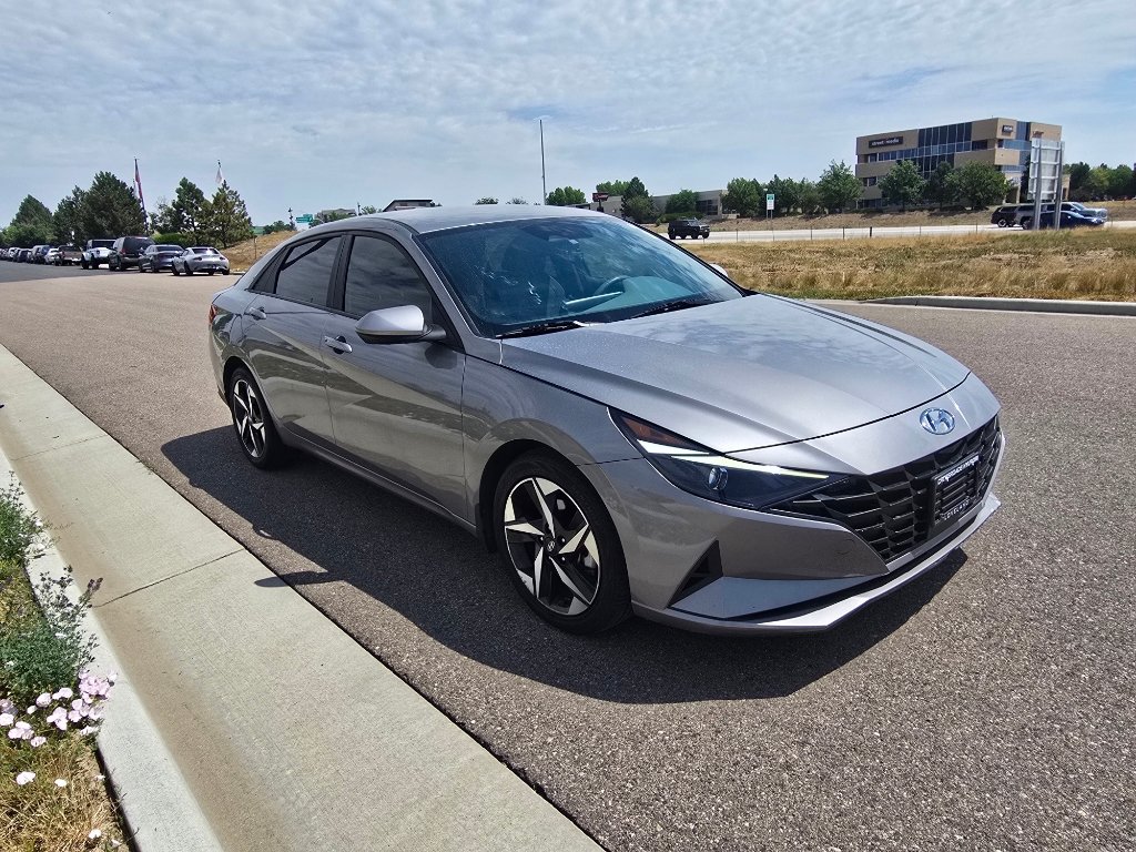 Used 2023 Hyundai Elantra SEL w/ Convenience Package FWD image 7