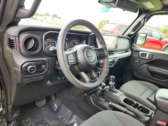 Used 2024 Jeep Wrangler Unlimited Rubicon image 25