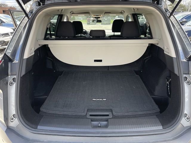 Used 2023 Nissan Rogue S image 22