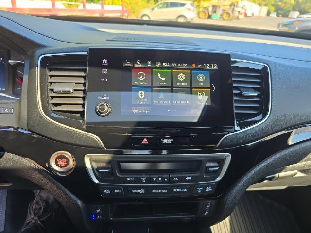 Used 2024 Honda Passport Black Edition image 19