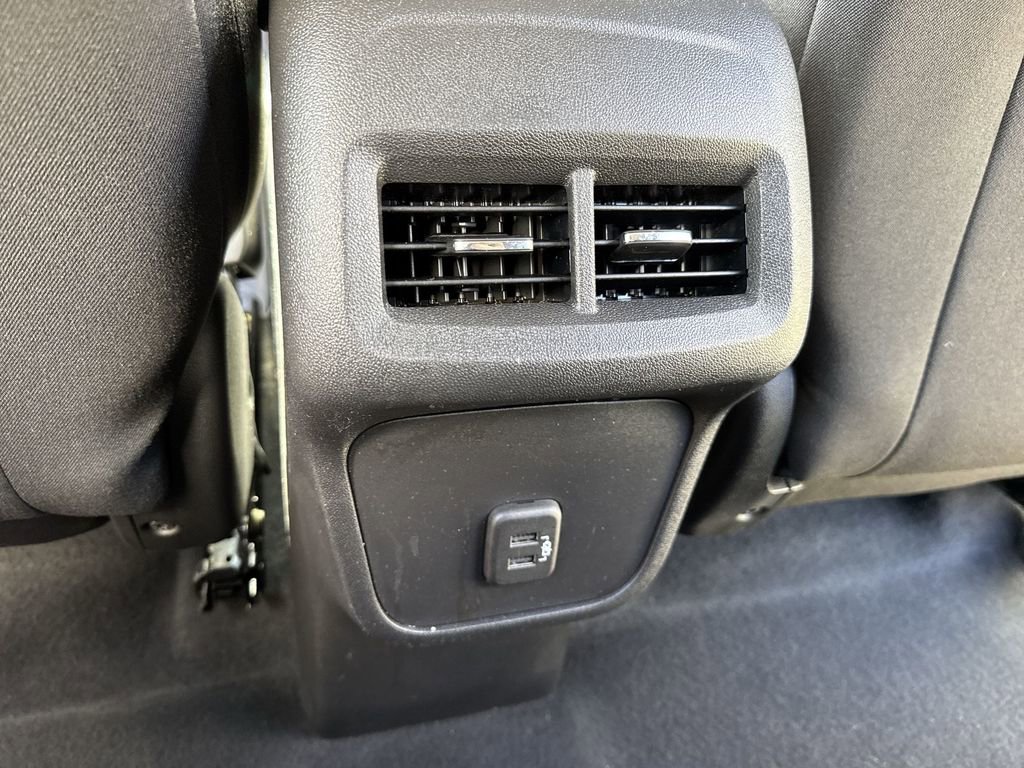 Used 2022 Chevrolet Equinox LT FWD image 37