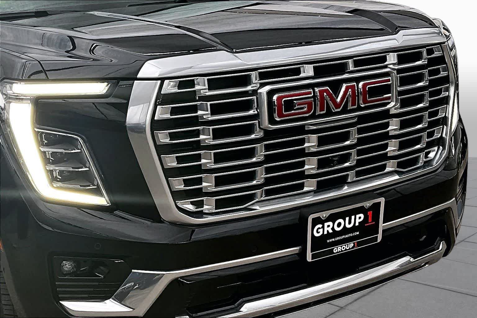 Used 2026 GMC Yukon Denali AWD/4WD image 30