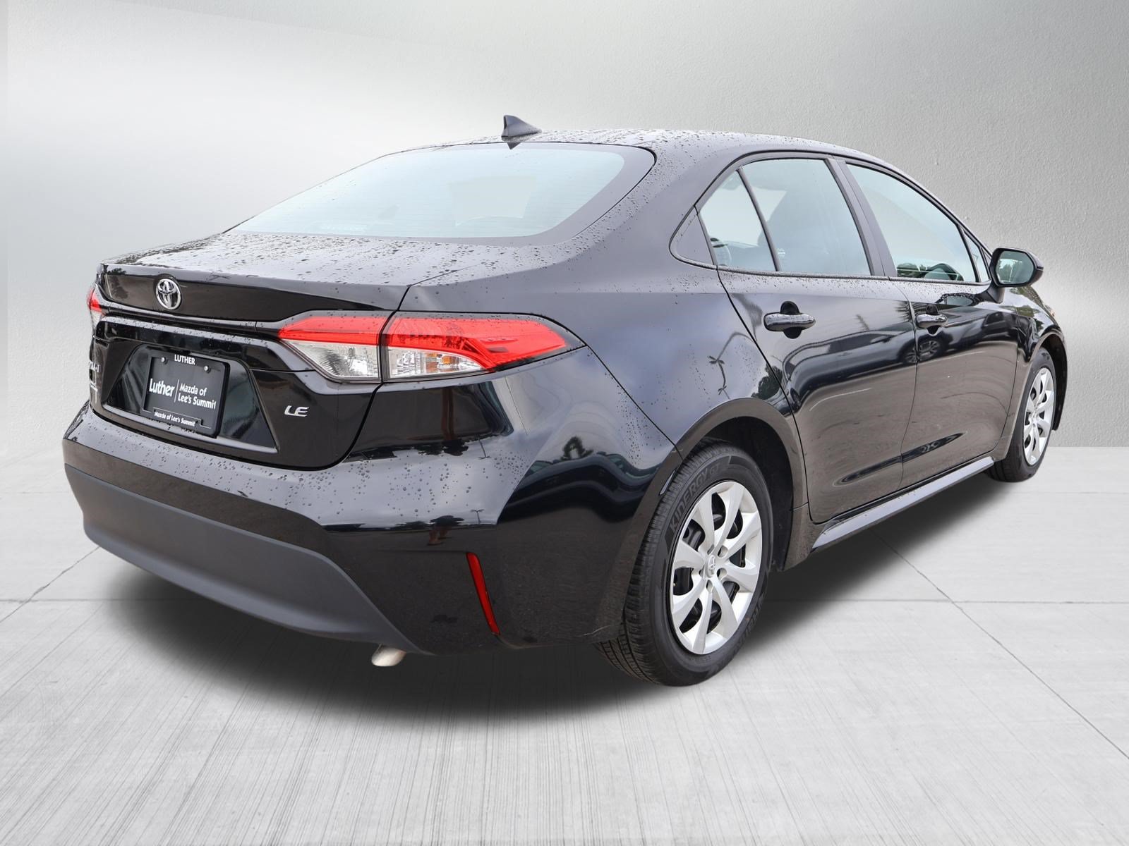 Used 2025 Toyota Corolla LE FWD image 7