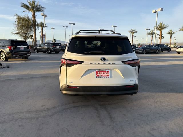 Used 2021 Toyota Sienna XLE w/ XLE Plus Package image 6