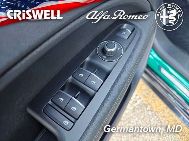 New 2026 Alfa Romeo Stelvio Sprint image 18