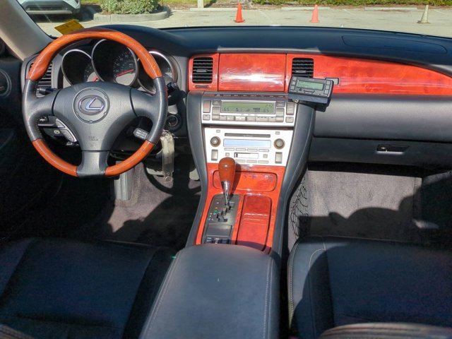 Used 2002 Lexus SC 430 Convertible image 13