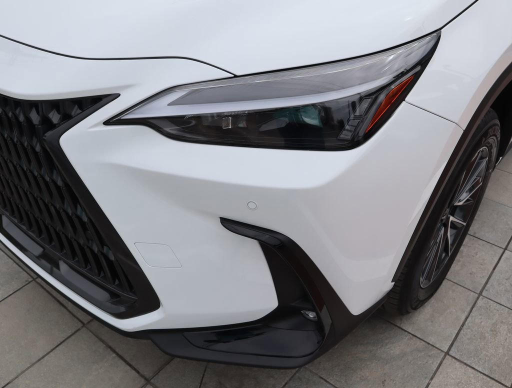 New 2026 Lexus NX 350h FWD image 17