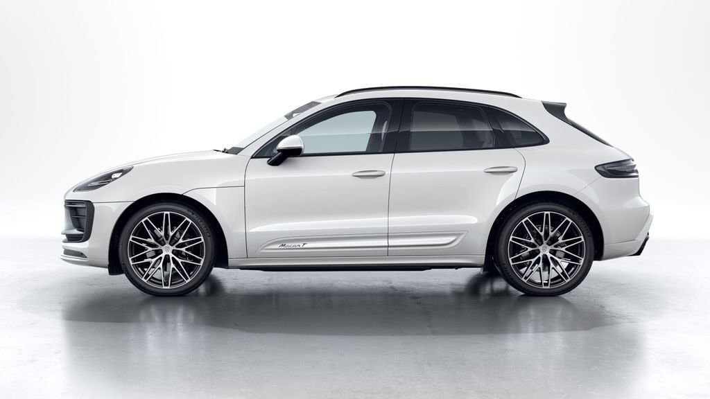 Certified 2024 Porsche Macan Turbo AWD/4WD image 2