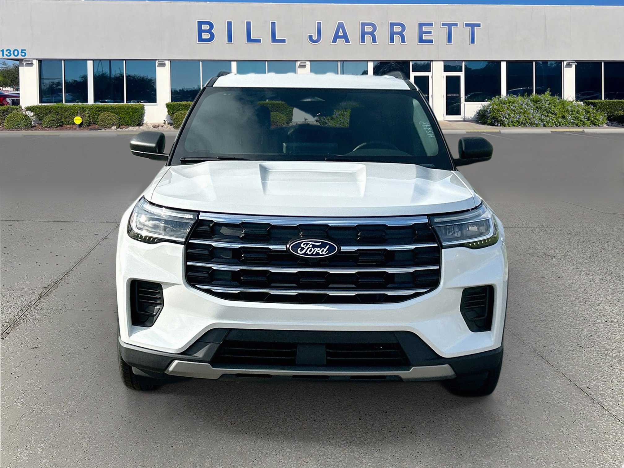 New 2027 Ford Explorer Active RWD image 2