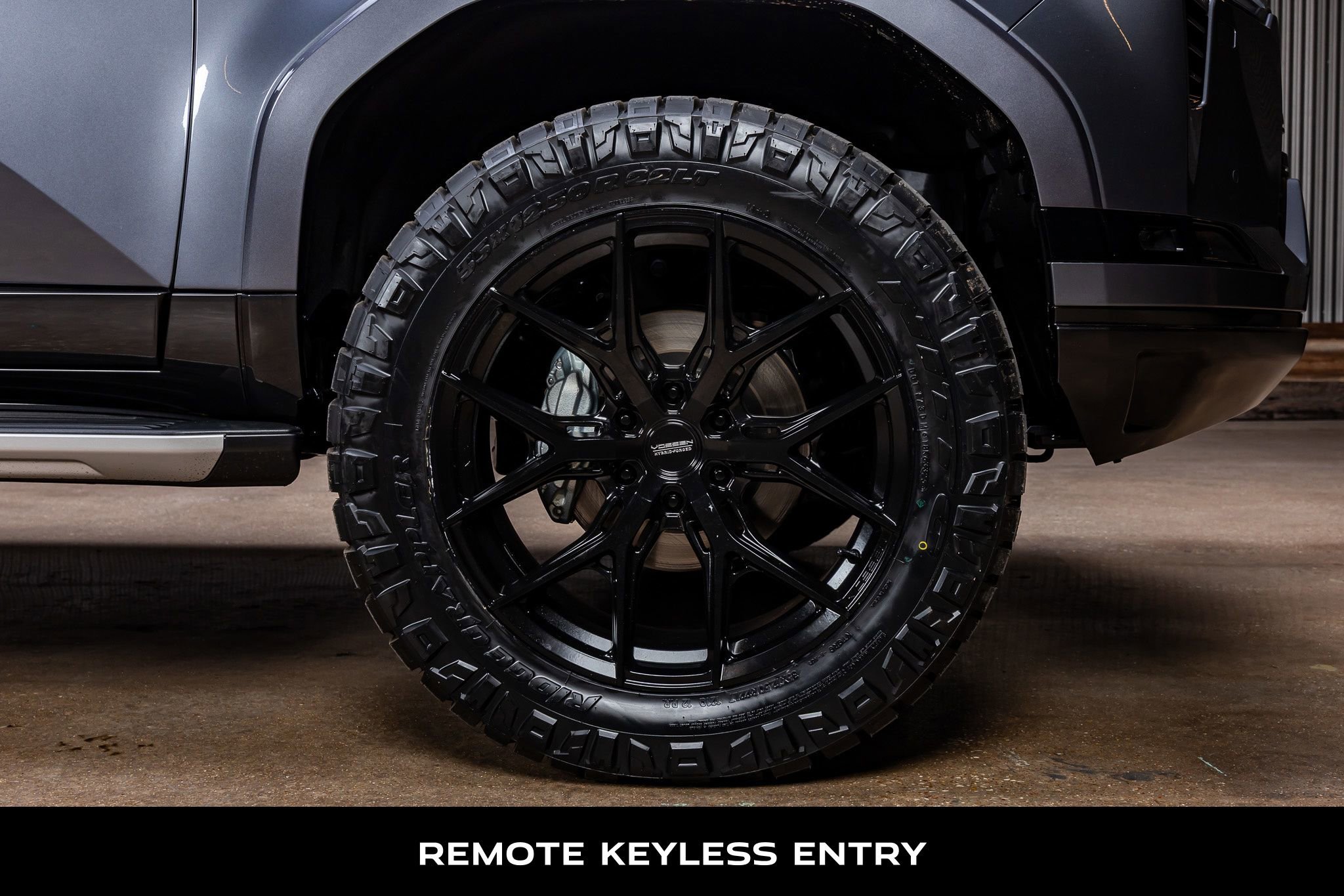 Used 2025 Lexus GX 550 550 Premium+ w/ Cold Area Package image 12