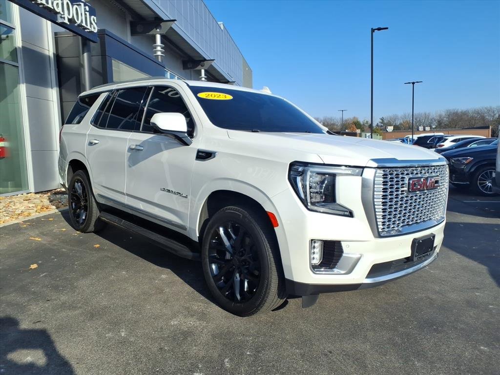 Used 2023 GMC Yukon Denali w/ LPO, Floor Liner Package image 8