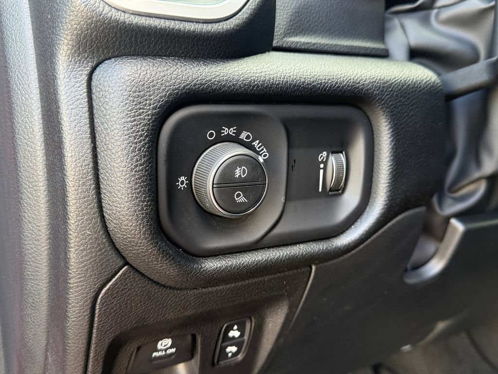 Used 2022 RAM 1500 Big Horn AWD/4WD image 24