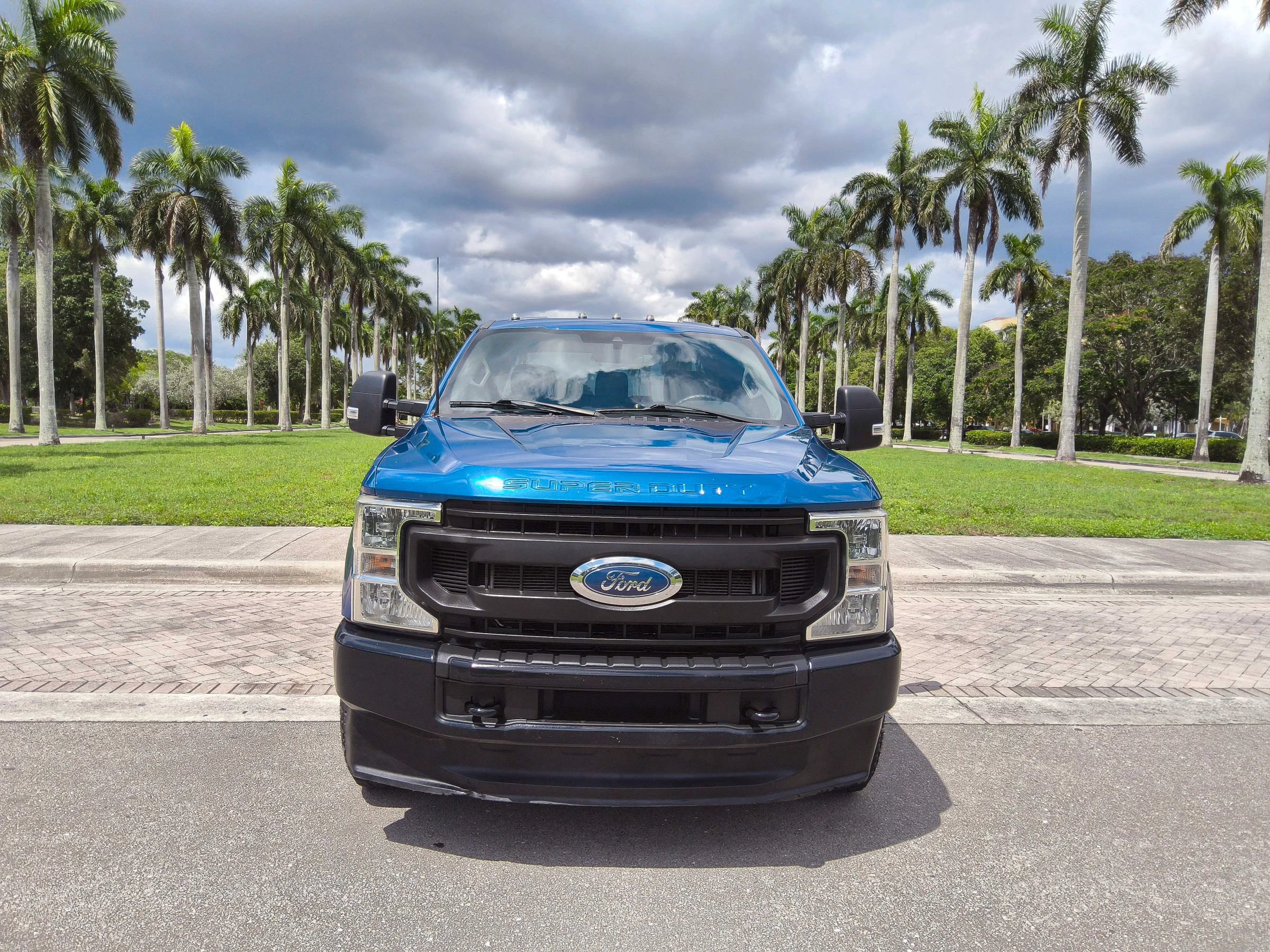 Used 2022 Ford F250 XL w/ Power Equipment Group AWD/4WD image 2