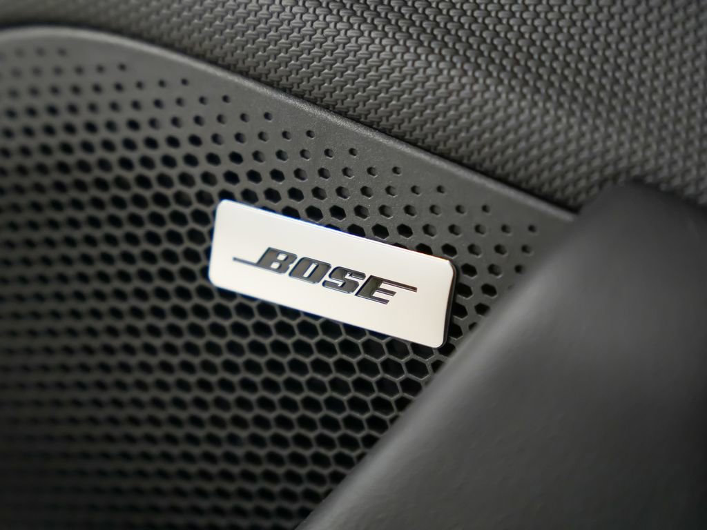 Certified 2025 Porsche Taycan image 18