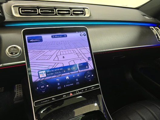 Used 2022 Mercedes-Benz S 500 4MATIC w/ AMG Line Package image 9