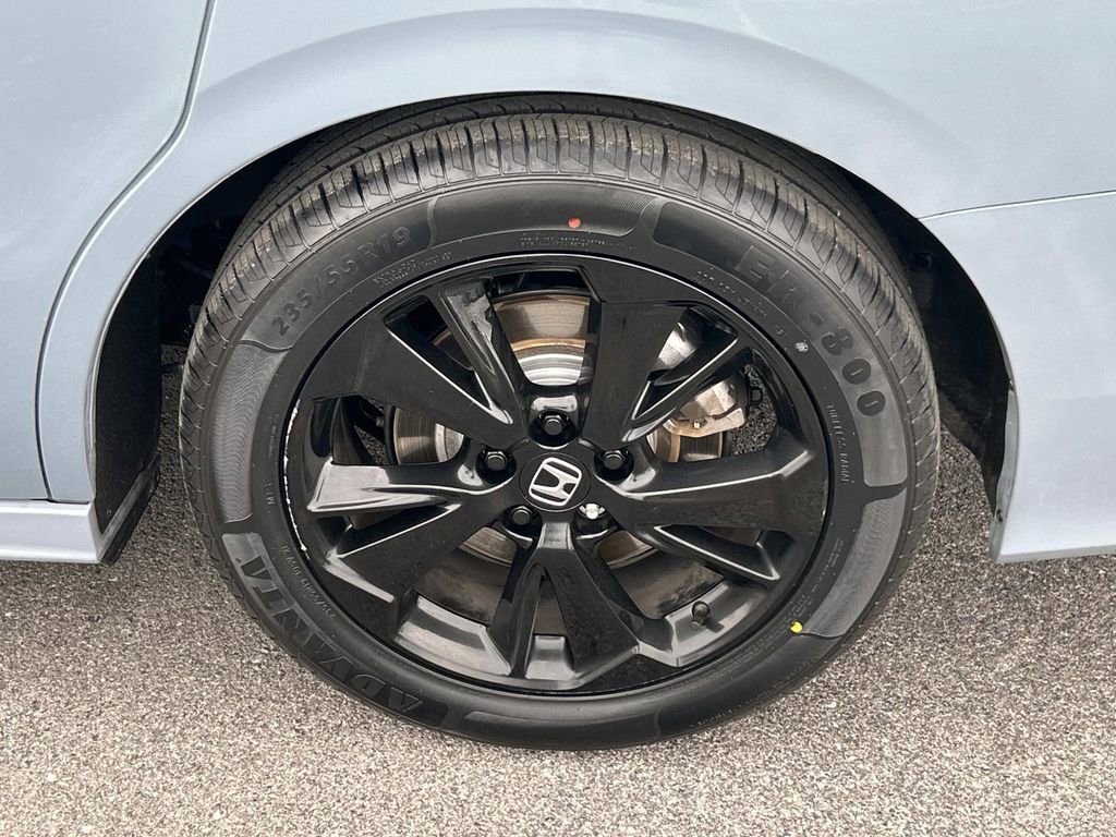 Used 2023 Honda Odyssey Sport image 15