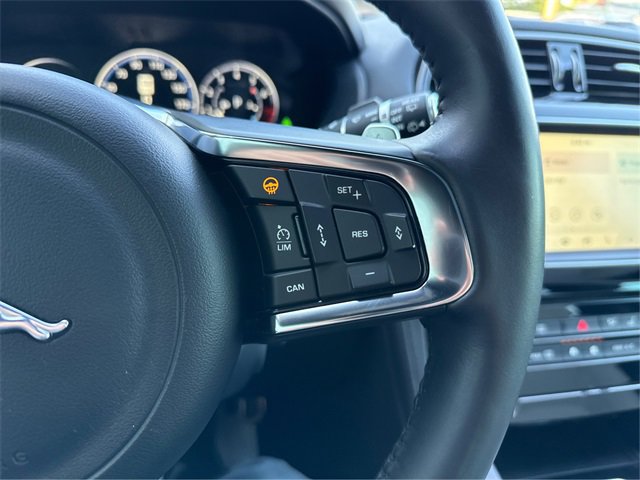 Used 2017 Jaguar F-PACE First Edition image 34