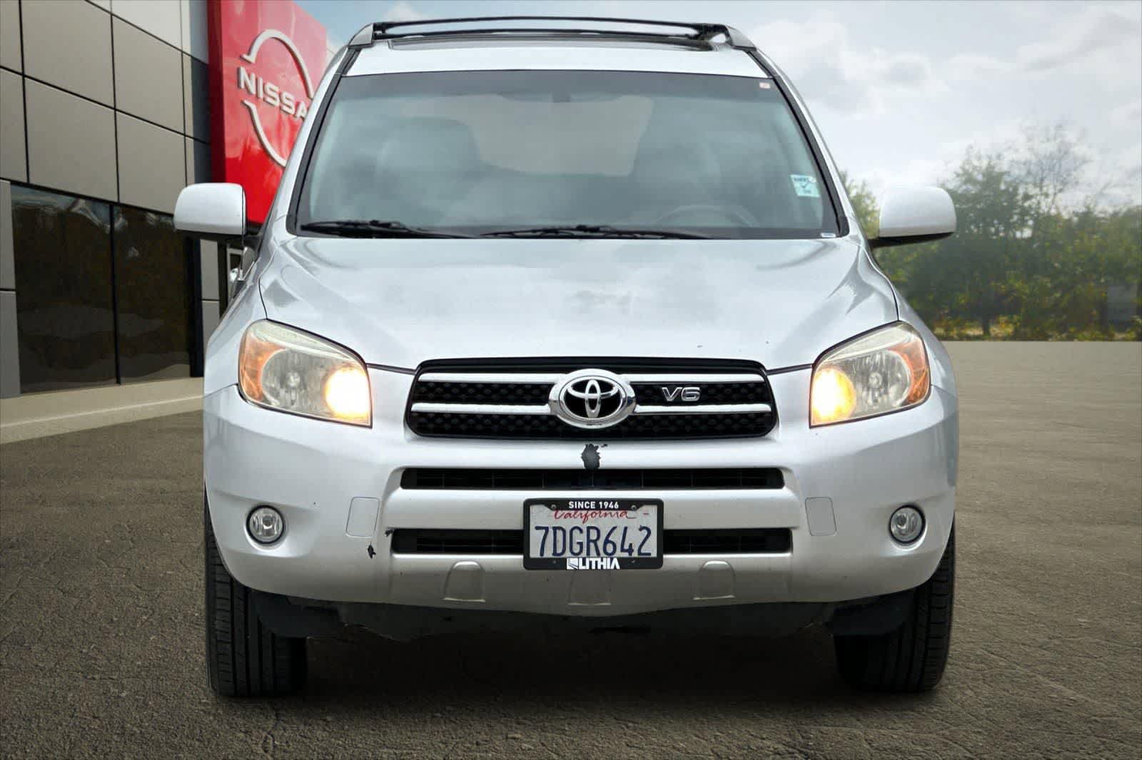 Used 2008 Toyota RAV4 Limited FWD image 11
