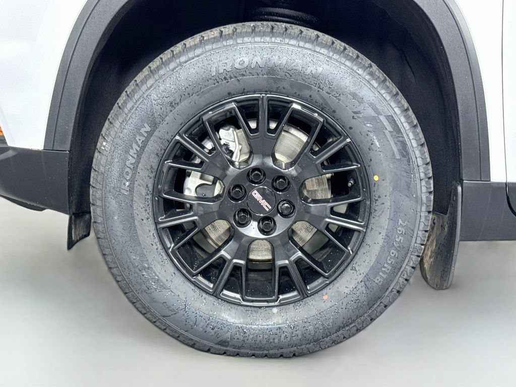 Used 2025 GMC Acadia AT4 w/ Luxury Package AWD/4WD image 9