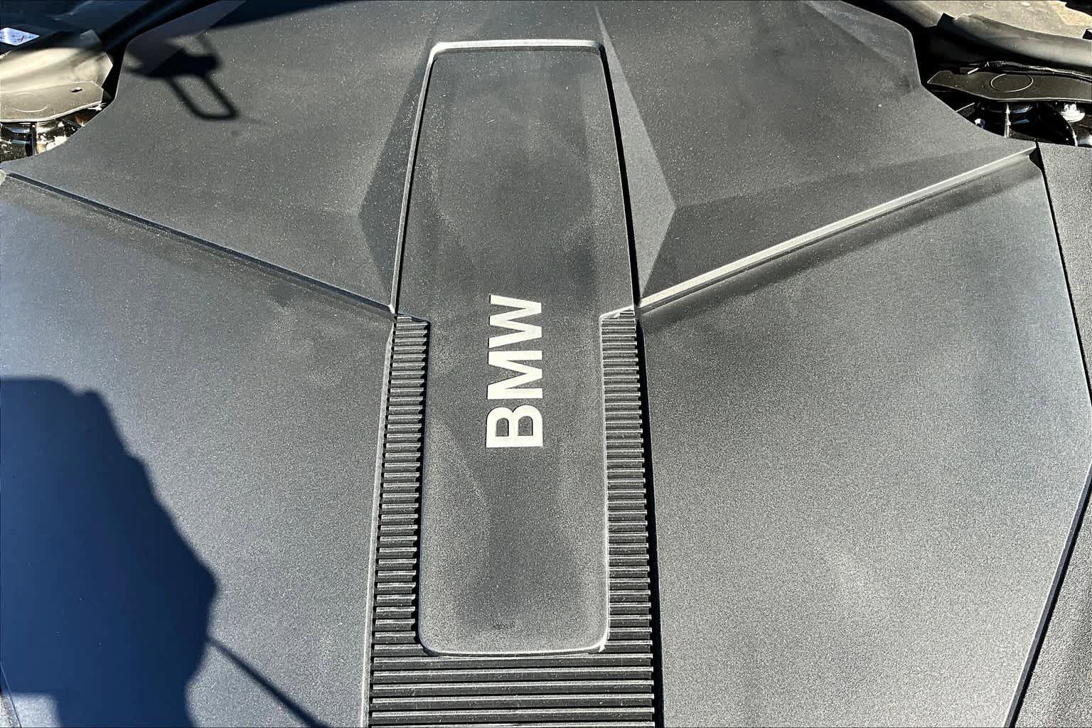 Used 2025 BMW i7 xDrive60 w/ Premium Package image 20