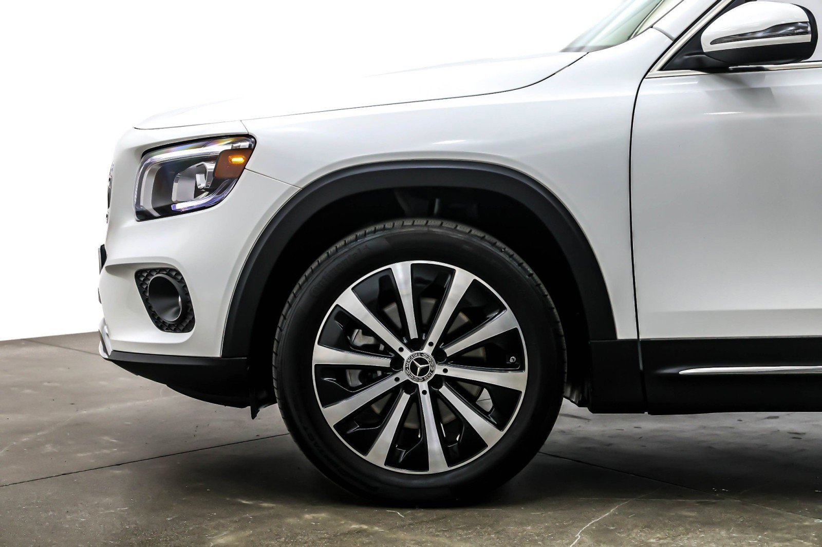 Used 2023 Mercedes-Benz GLB 250 image 9