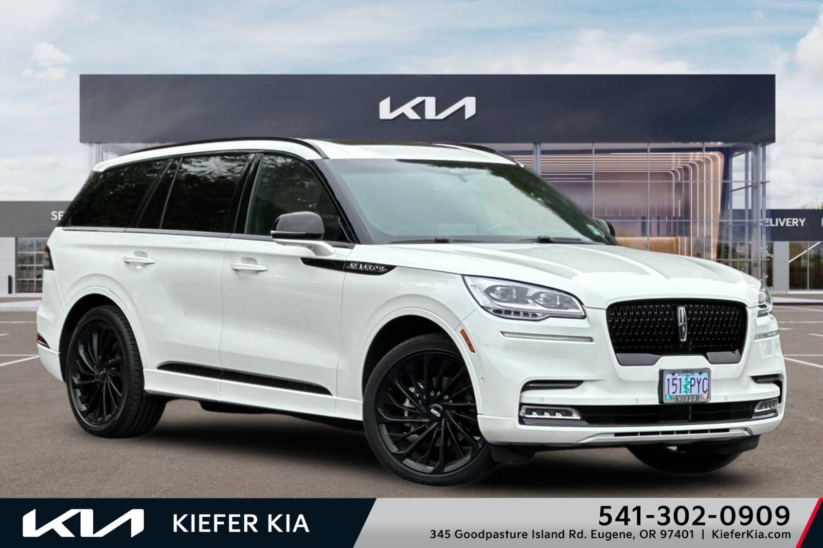 Used 2023 Lincoln Aviator Reserve w/ Equipment Group 201A RWD image 1