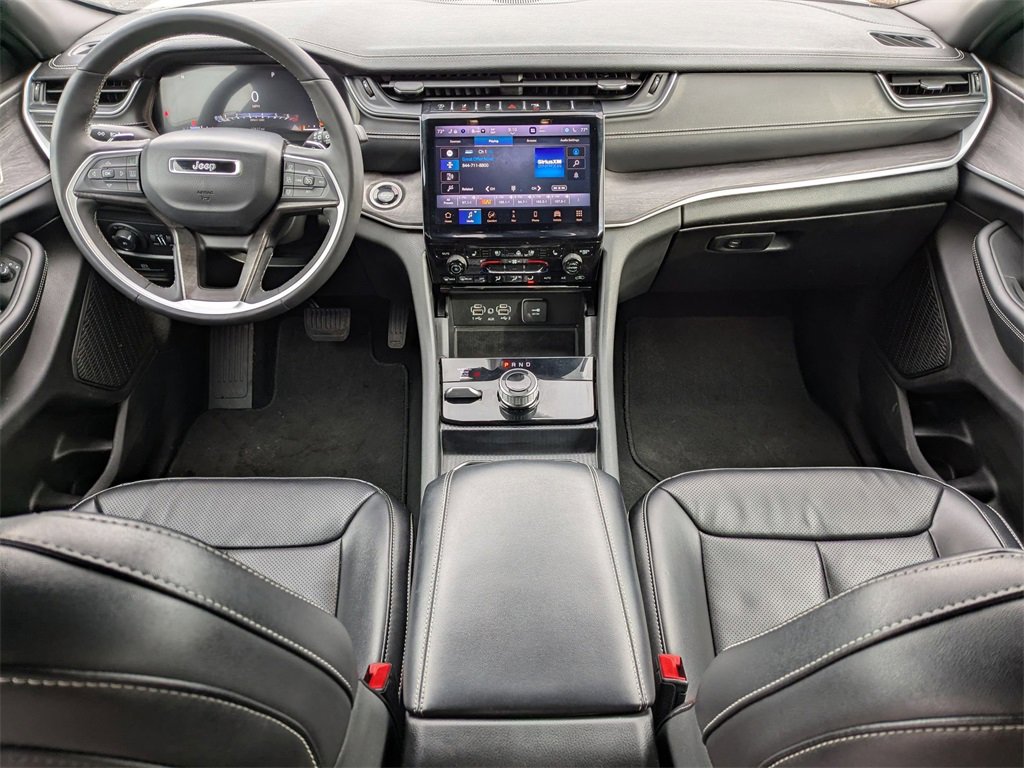 Used 2024 Jeep Grand Cherokee L Limited w/ Luxury Tech Group II image 31