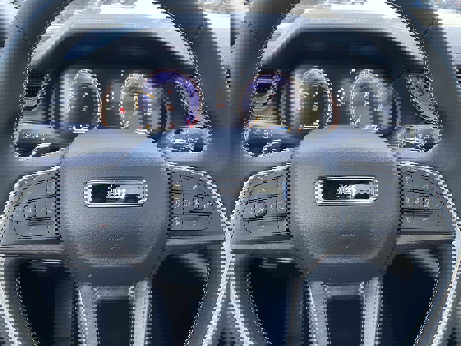 New 2026 Jeep Grand Cherokee Limited w/ Limited Altitude Package image 14