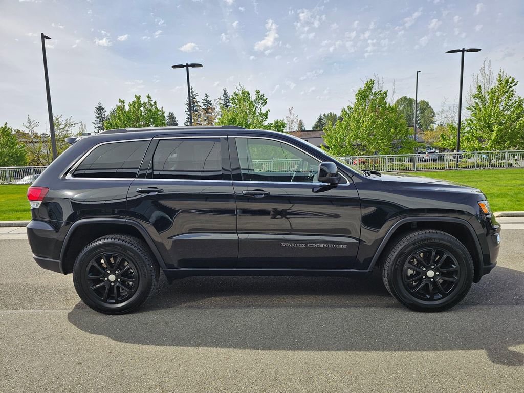Used 2021 Jeep Grand Cherokee Laredo X AWD/4WD image 6