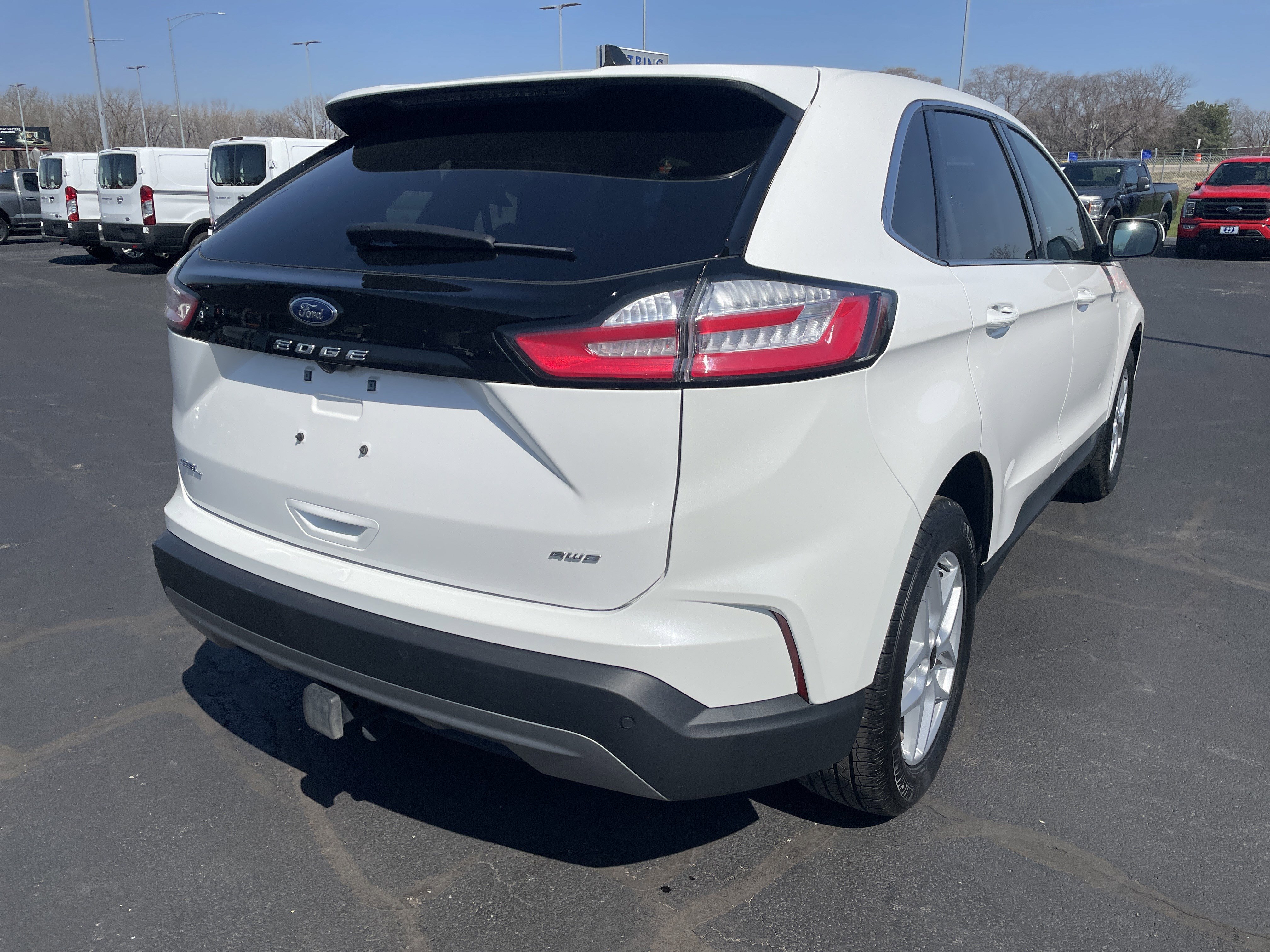 Used 2024 Ford Edge SEL w/ Convenience Package image 5