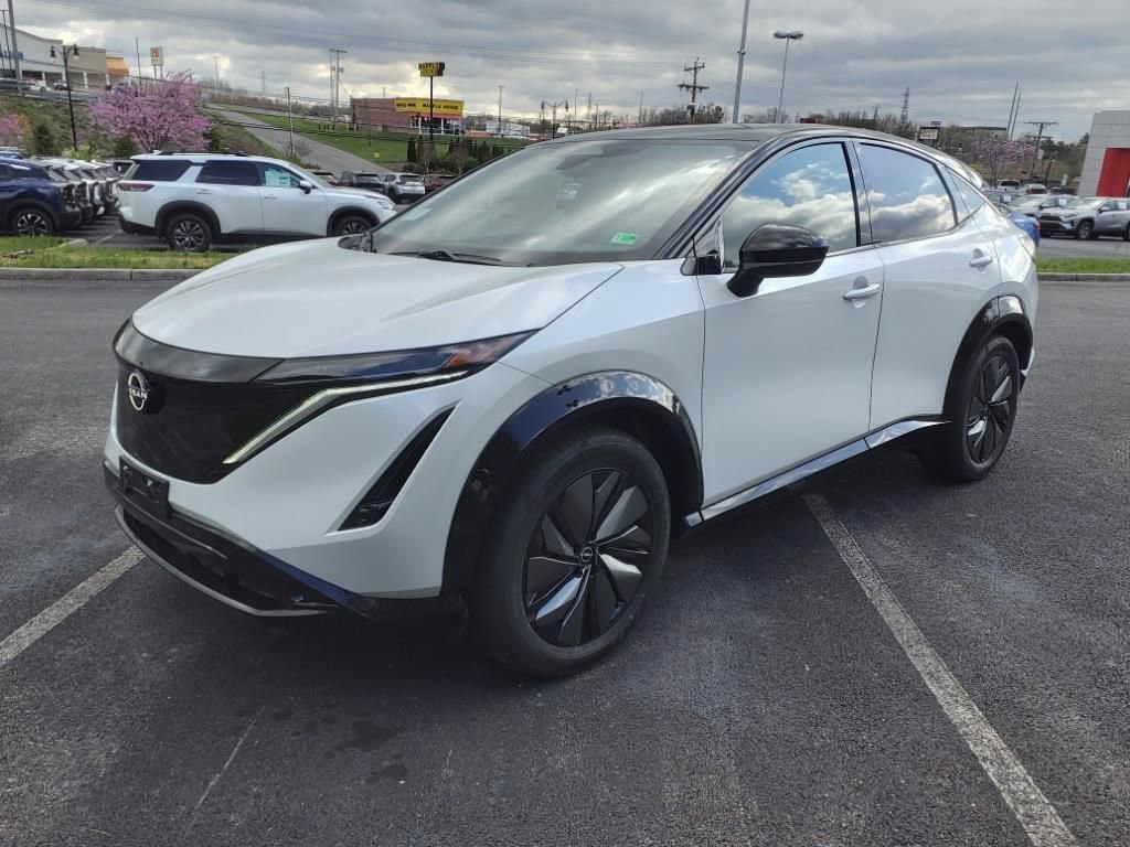 New 2025 Nissan Ariya AWD image 8