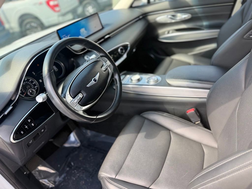 Used 2023 Genesis GV70 2.5T w/ Select Package AWD/4WD image 13