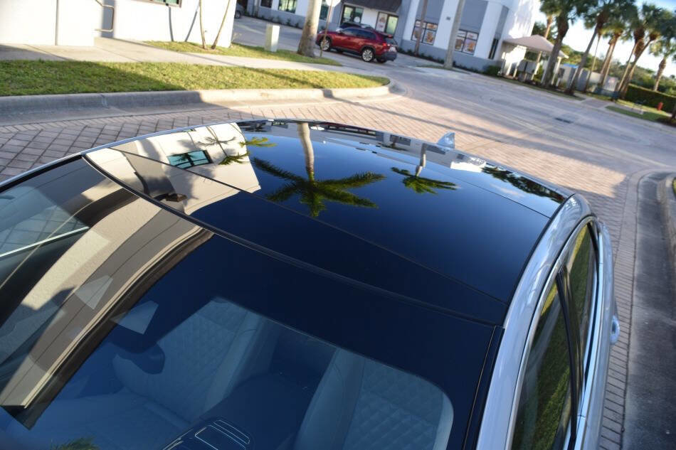 Used 2019 Jaguar XJ Collection image 25