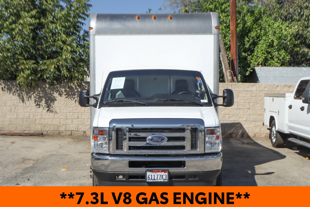 Used 2022 Ford E-450 and Econoline 450 Super Duty w/ Power Windows & Locks Group RWD image 3