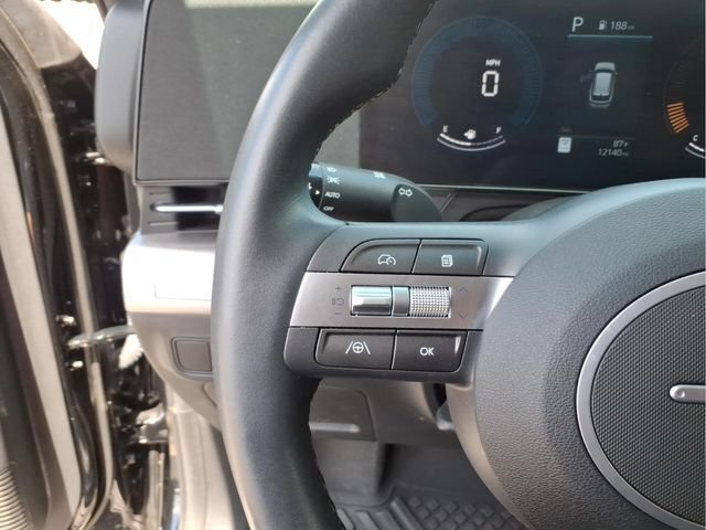 Used 2025 Hyundai Kona SEL AWD/4WD image 24