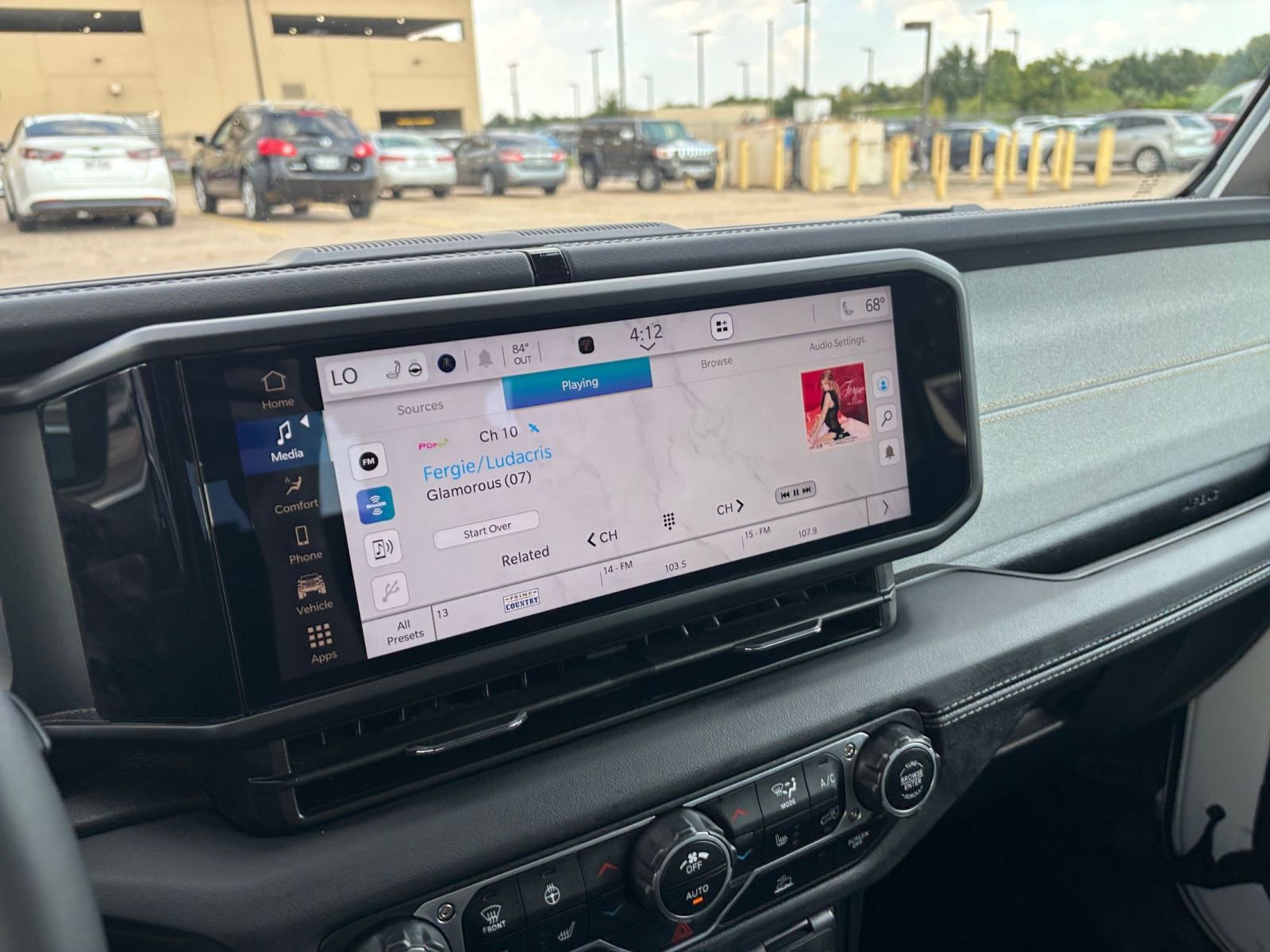 Used 2025 Jeep Wrangler Sahara image 21