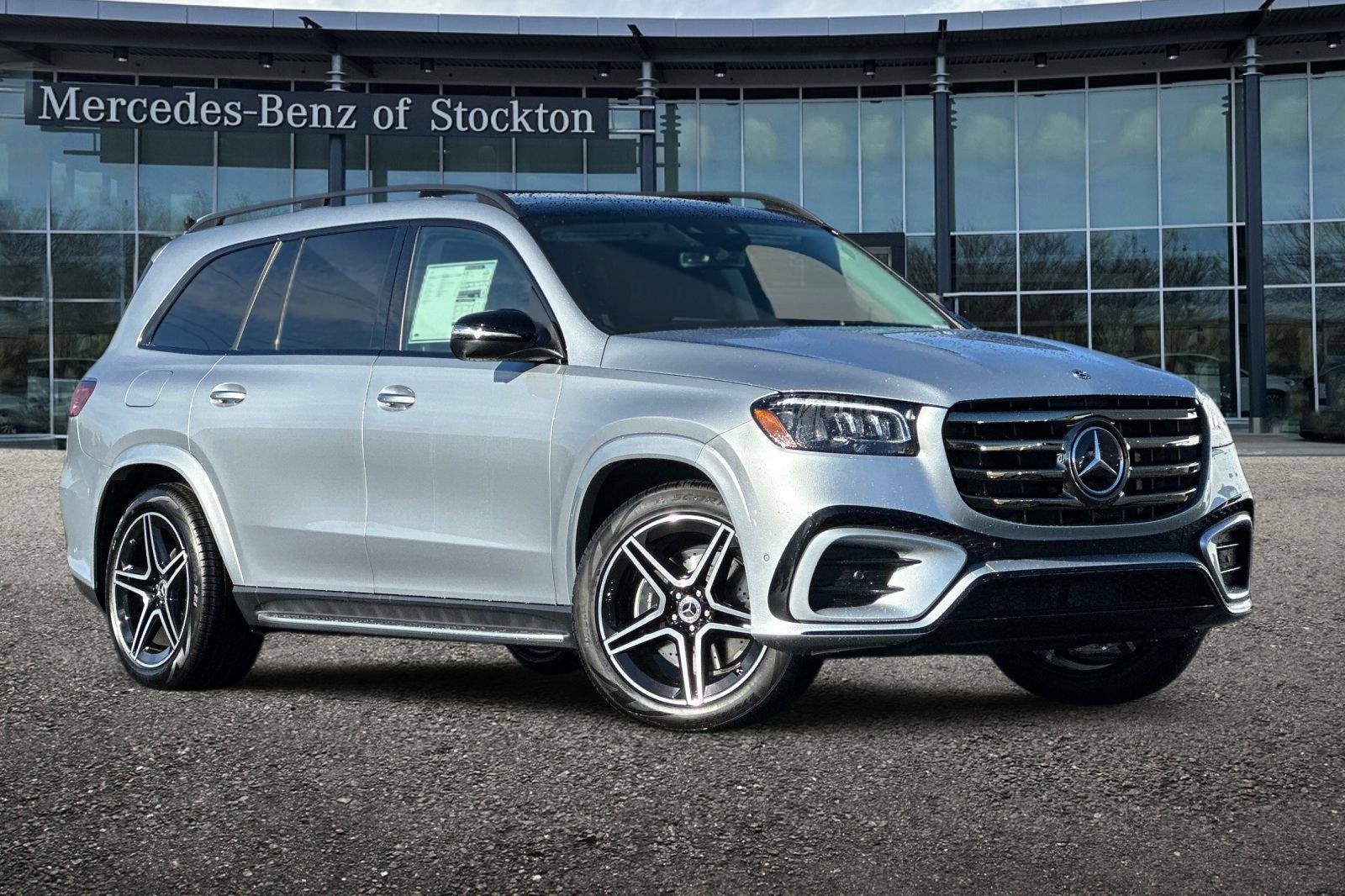 New 2026 Mercedes-Benz GLS 450 GLS 450 image 2