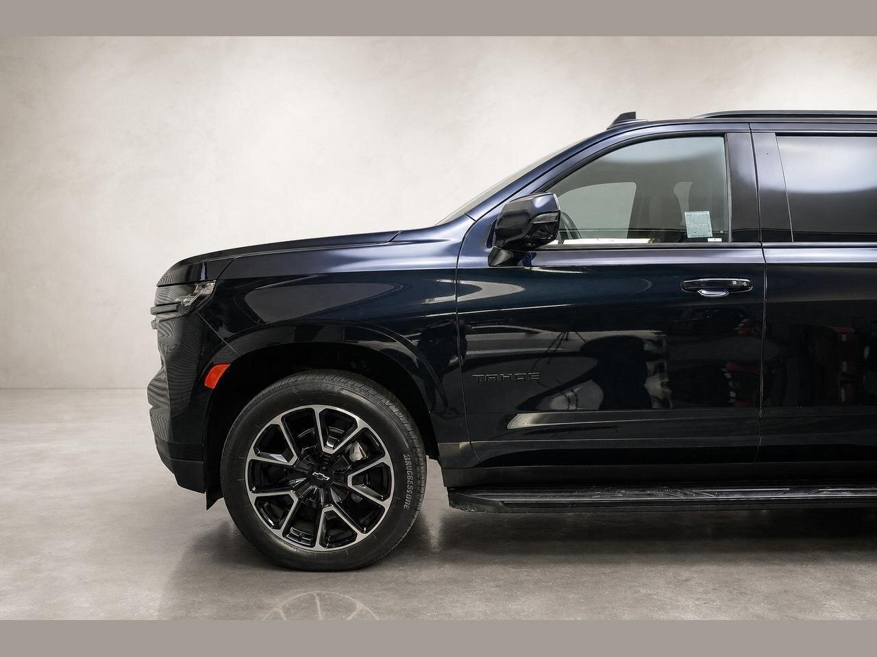 Used 2022 Chevrolet Tahoe RST w/ Luxury Package AWD/4WD image 46