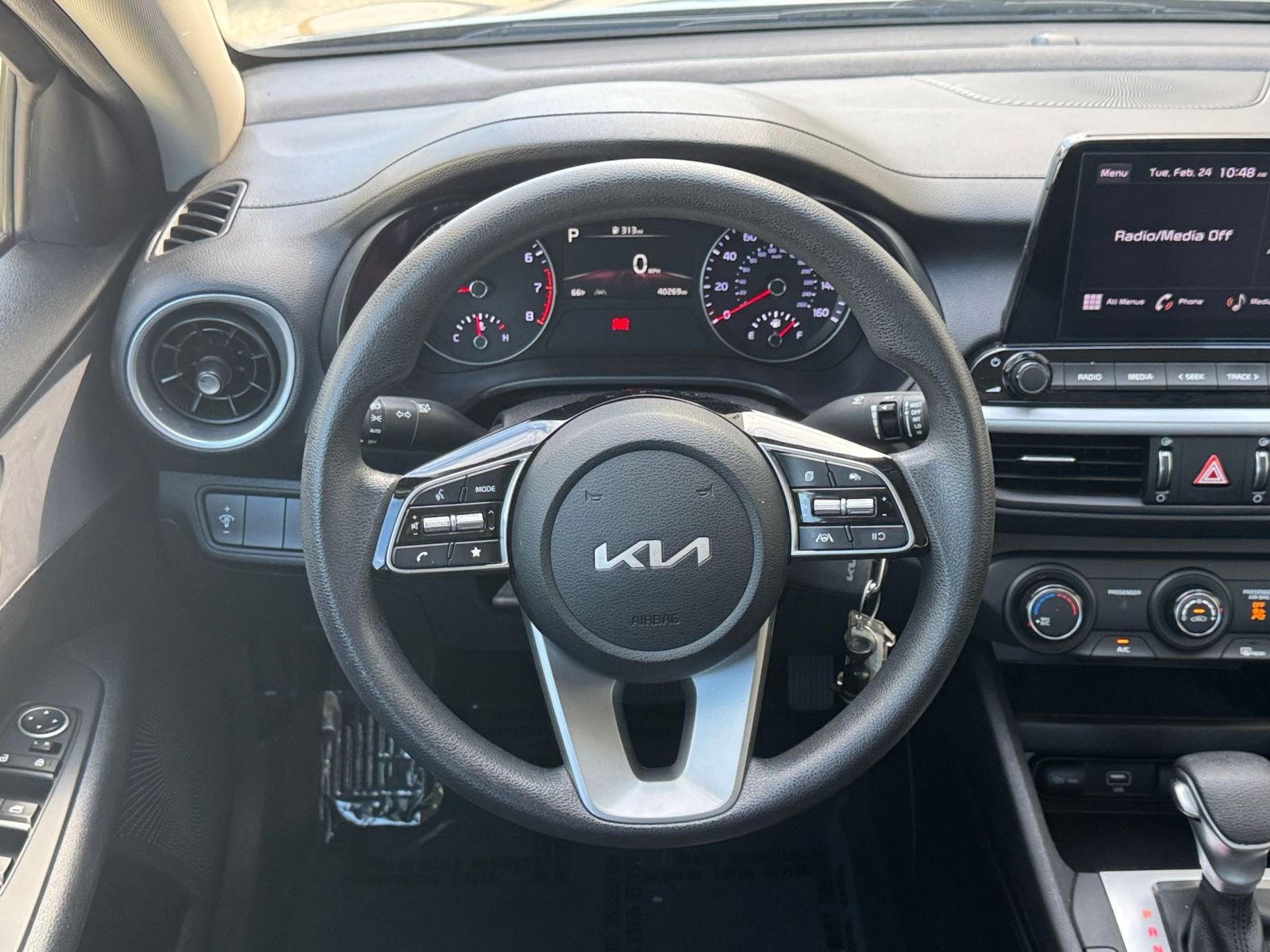 Used 2024 Kia Forte LXS image 25