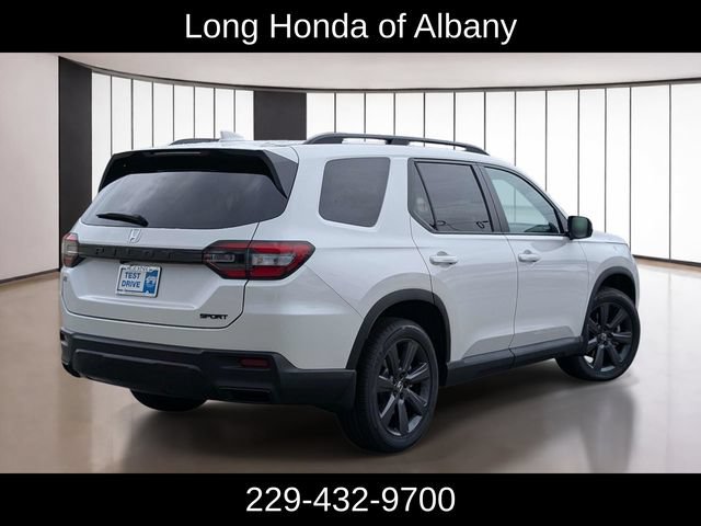 New 2026 Honda Pilot Sport image 5