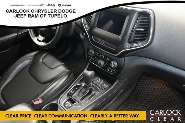Used 2020 Jeep Cherokee Latitude Plus FWD image 33