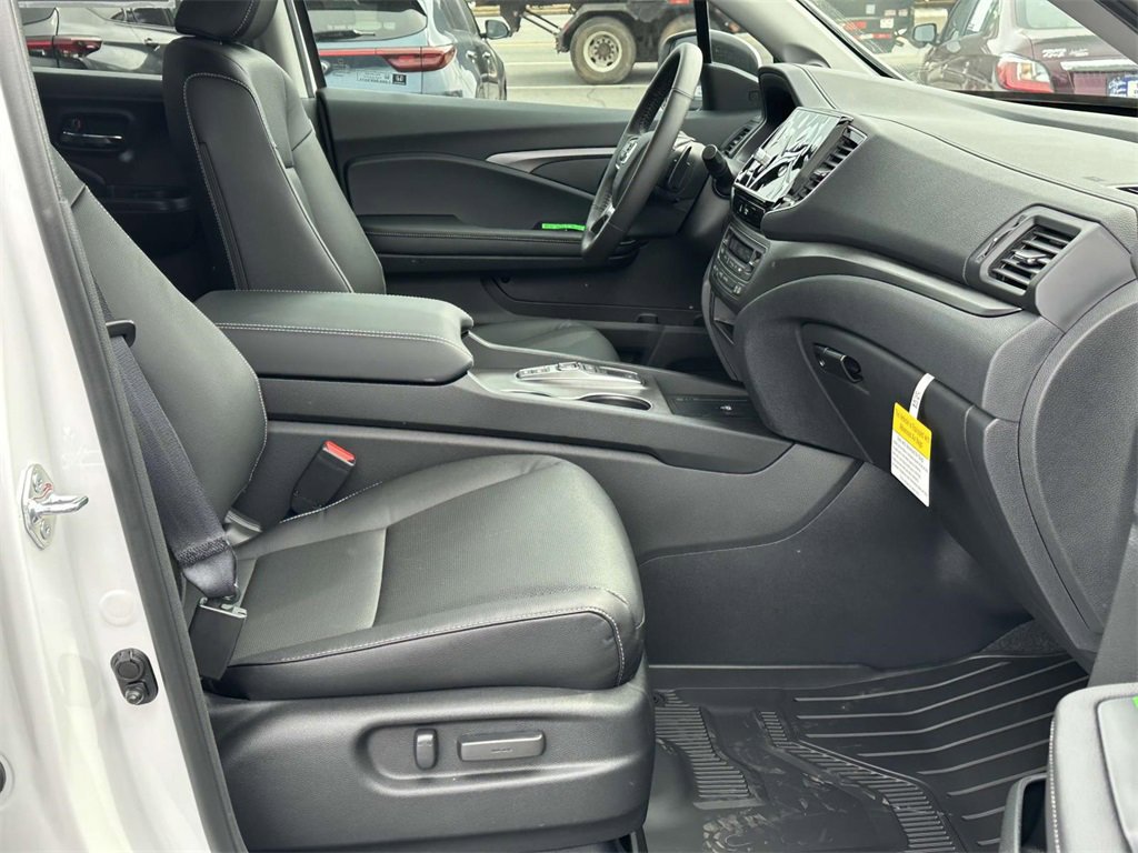 New 2025 Honda Ridgeline RTL+ image 6