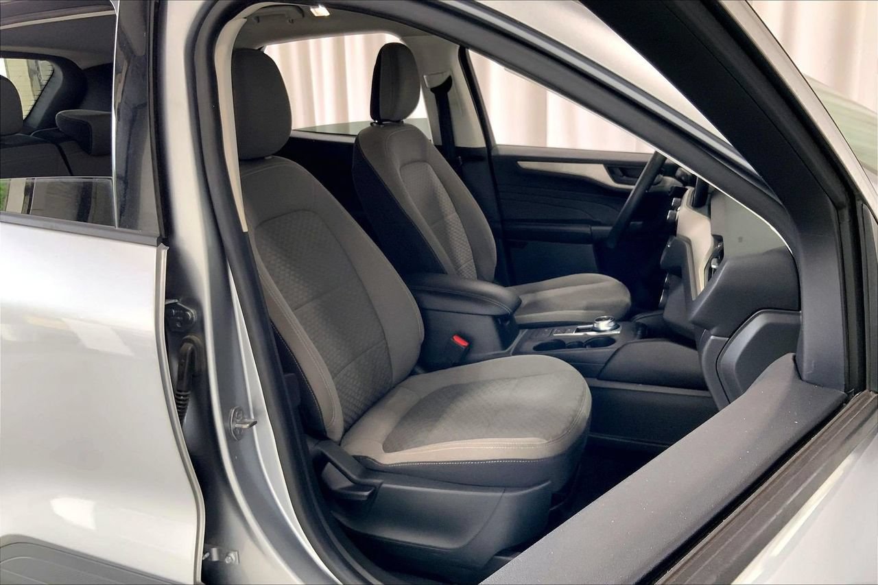 Used 2022 Ford Escape SE AWD/4WD image 16