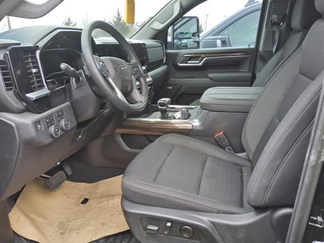 Used 2025 Chevrolet Silverado 1500 LT Trail Boss w/ Convenience Package II image 6