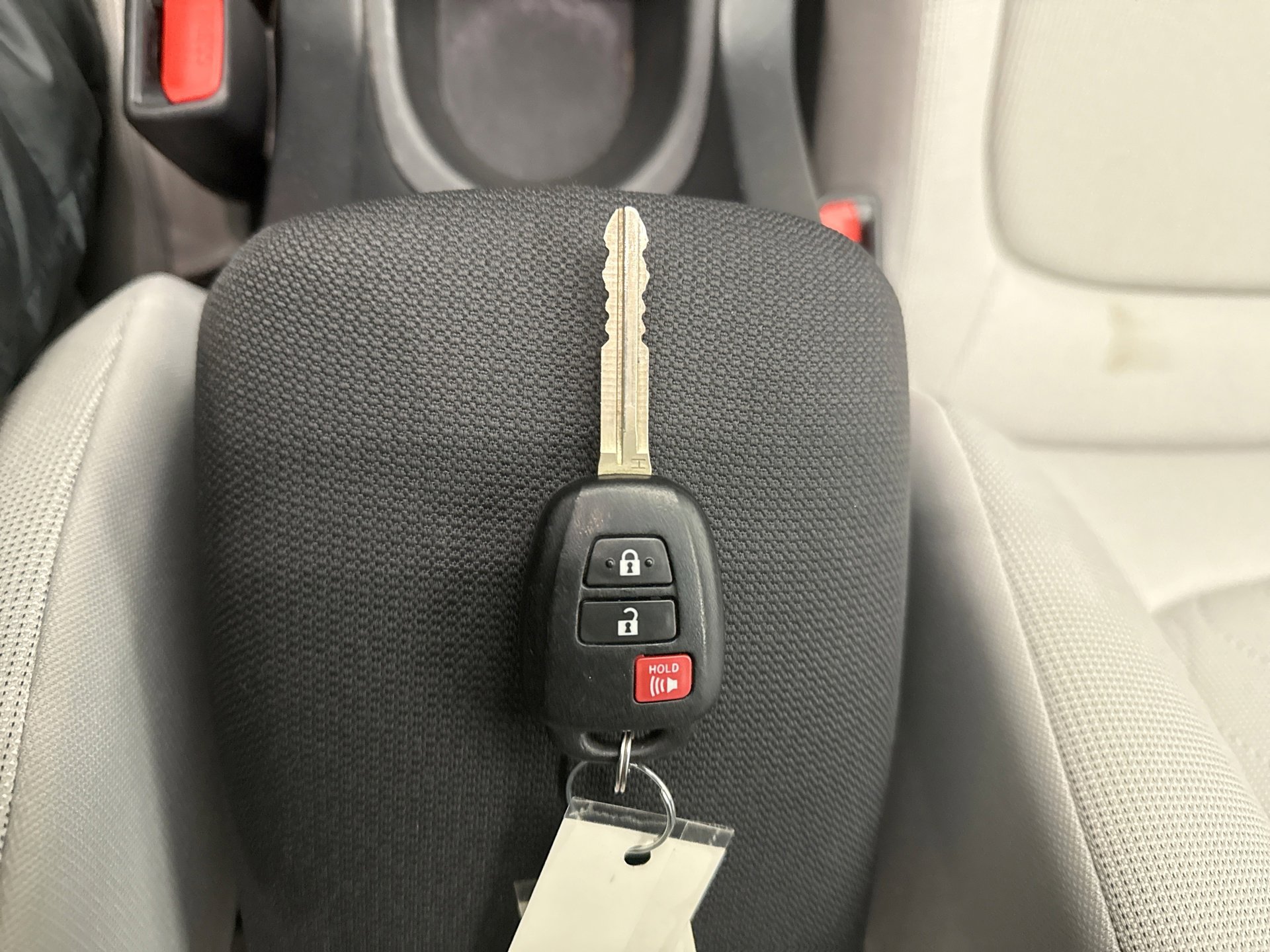 Used 2023 Toyota Corolla Cross L image 10