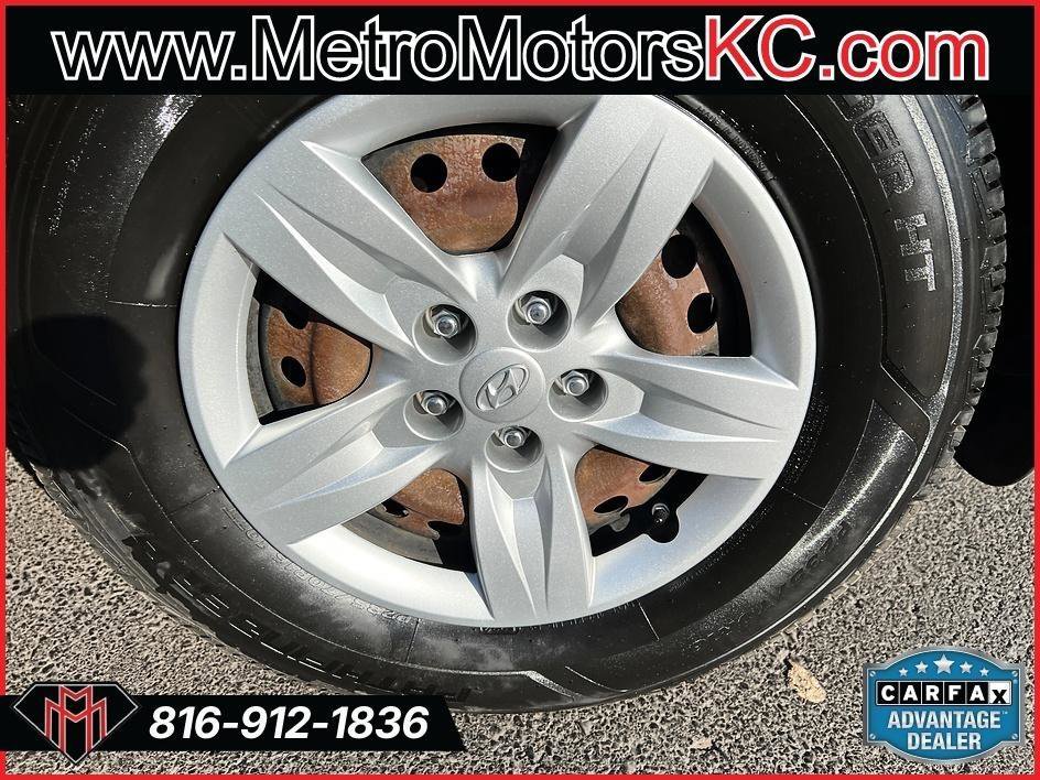 Used 2009 Hyundai Santa Fe GLS image 14